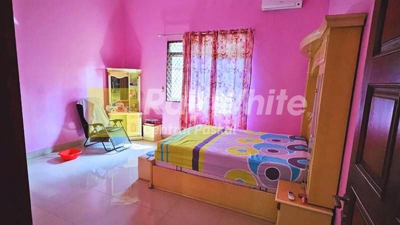 Rumah Asri dan Nyaman di Kiarasari Bandung