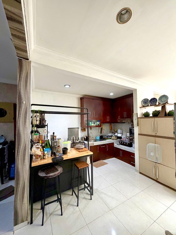 Rumah 2 Lantai Siap Huni dengan Hunian Nyaman dan Asri @Pesanggrahan, Jakarta Selatan