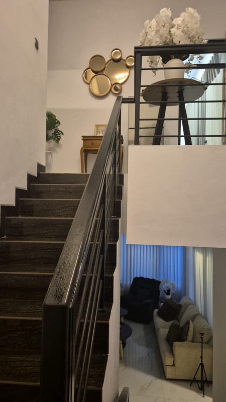 Rumah Baru Modern 3 Lantai di Setra Regency Ciwaruga Bandung