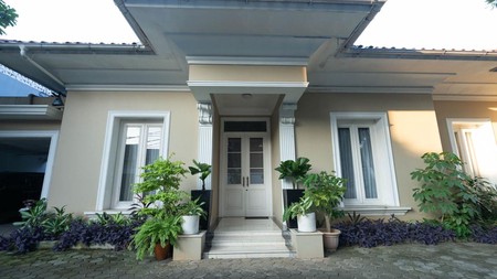 Dijual Rumah Elegan Furnished 1 Lantai Lokasi Strategis Di Kemang, Jakarta Selatan