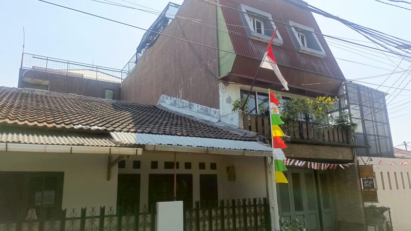 Rumah 3 Lantai Siap Huni Jalan Kesehatan Raya Bintaro Jakarta Selatan
