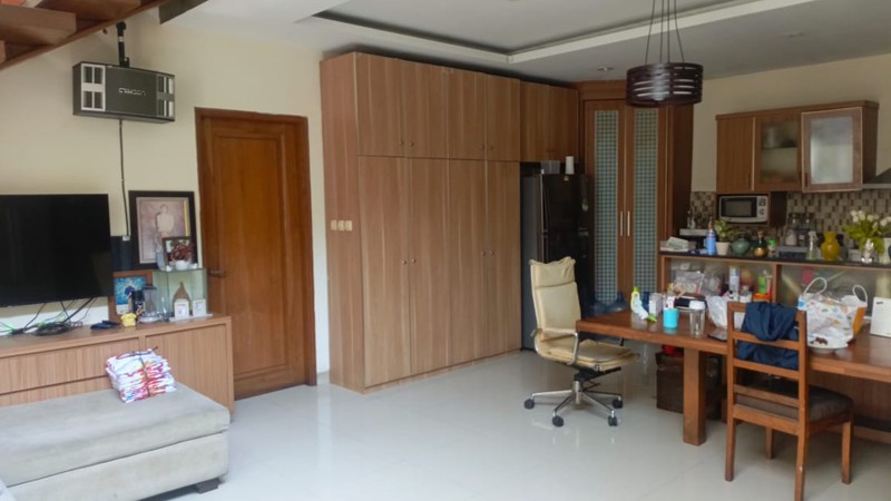 Rumah 3 Lantai Siap Huni Jalan Kesehatan Raya Bintaro Jakarta Selatan