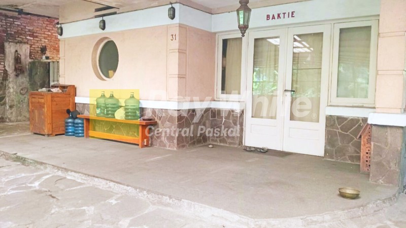 Rumah Bangunan Lama di Siliwangi