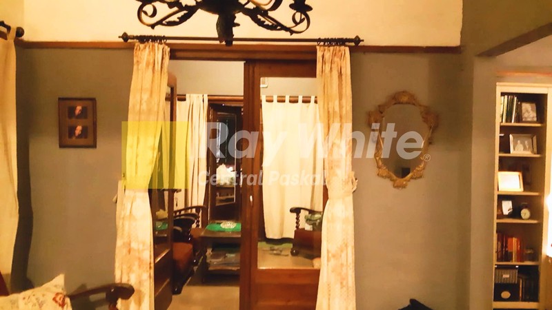 Rumah Bangunan Lama di Siliwangi