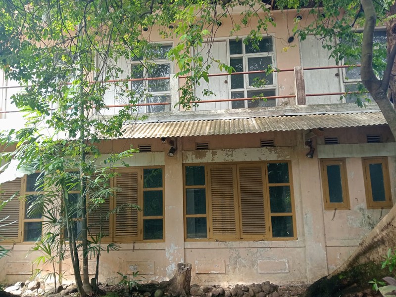 Rumah Bangunan Lama di Siliwangi