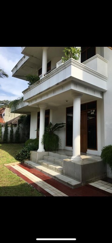 Rumah Tinggal Asri dan Nyaman di Suryadarma Bandung