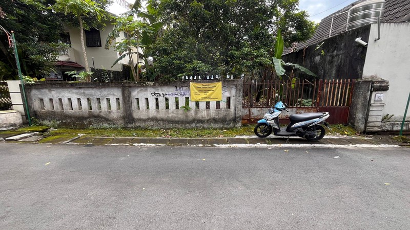 Tanah Strategis 485 Meter Persegi Cocok untuk Kost-Kosan & Guest House, di Condongcatur Sleman