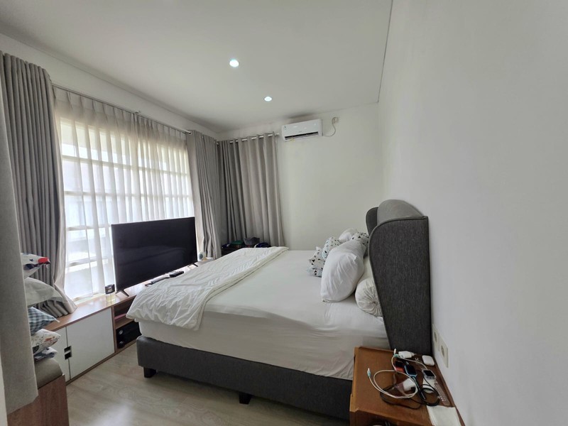 Rumah bagus,securty 24 jam di Bintaro Jaya 9