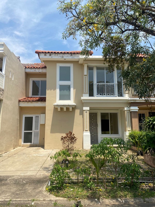 Dijual Rumah Cantik Taman Imam Bonjol Lippo Karawaci 