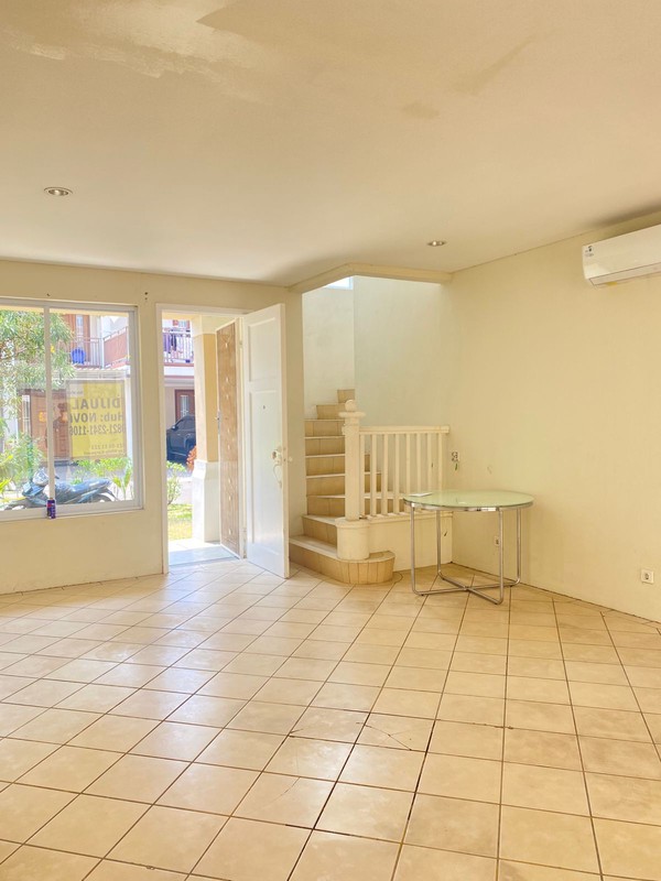 Dijual Rumah Cantik Taman Imam Bonjol Lippo Karawaci 