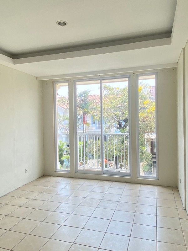 Dijual Rumah Cantik Taman Imam Bonjol Lippo Karawaci 