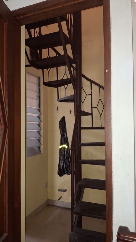 Rumah 3 Lantai 5 KT Akses Jalan 2 Mobil Lokasi Strategis Tebet Jaksel