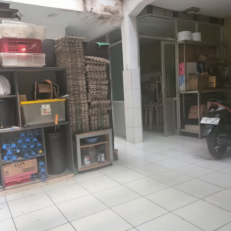 Ruko di Mainroad Otista Bandung