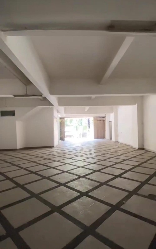 Di Jual/Sewa Gedung Area Komersial, Strategis dekat TOL @ PERAK BARAT SURABAYA UTARA 