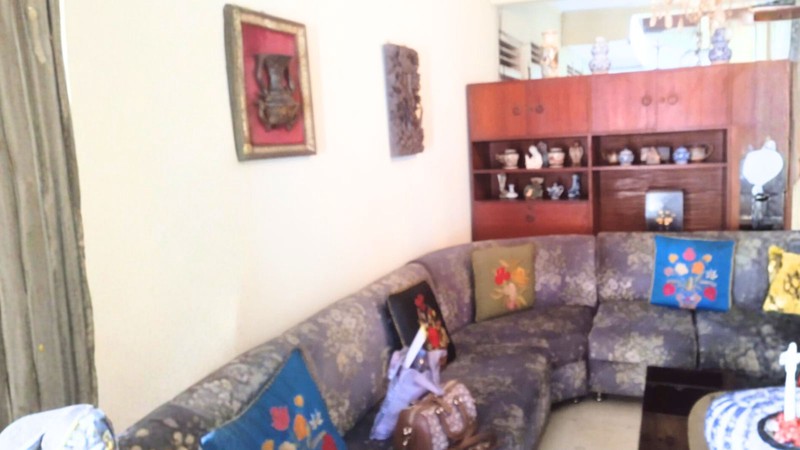 Rumah 2 Lantai 4 KT Lokasi Strategis Tebet Jaksel