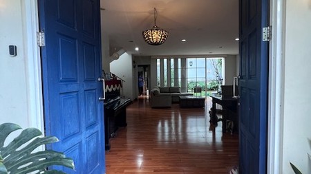 Rumah siap huni dalam cluster di Senayan Bintaro sektor 9