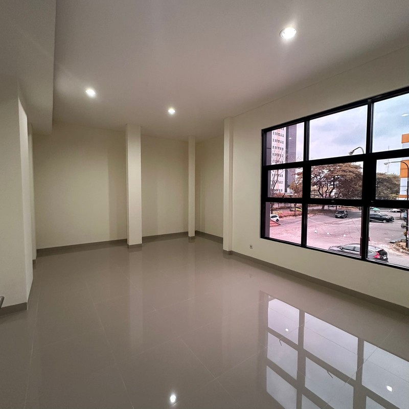 Disewakan 542 M2 Gedung Surabaya Barat Komersial Area Darmo Bavarian Village - Raya Darmo Permai - Gedung 3 Lantai Plus Lift Baru - Parkiran Mobil Luas Dekat Pasar Modern Puncak Permai, Darmo Harapan,