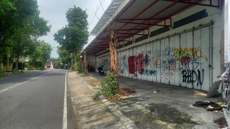 Disewakan Ruko Strategis 2 Lantai di Pusat Kota Bantul Area Luas, Dekat Fasilitas Publik & Akses Mudah.