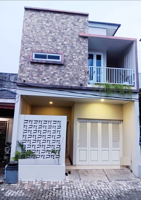 Rumah Minimalis 2 Lantai, Bagus Nyaman di Cipadu