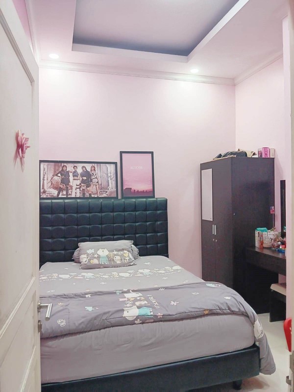 Rumah Minimalis 2 Lantai, Bagus Nyaman di Cipadu