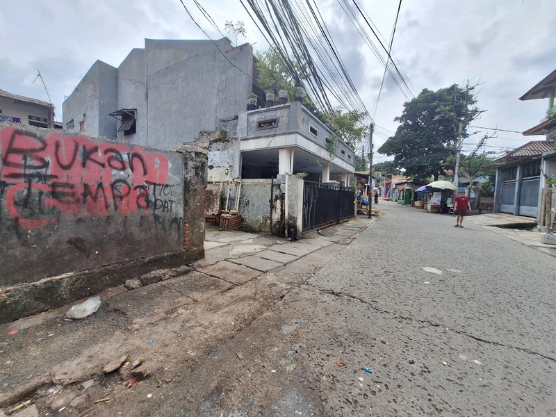 Kavling/ Tanah Luas 123m2 Siap Bangun Cocok untuk Investasi Lokasi Kebon Baru Tebet Jaksel 