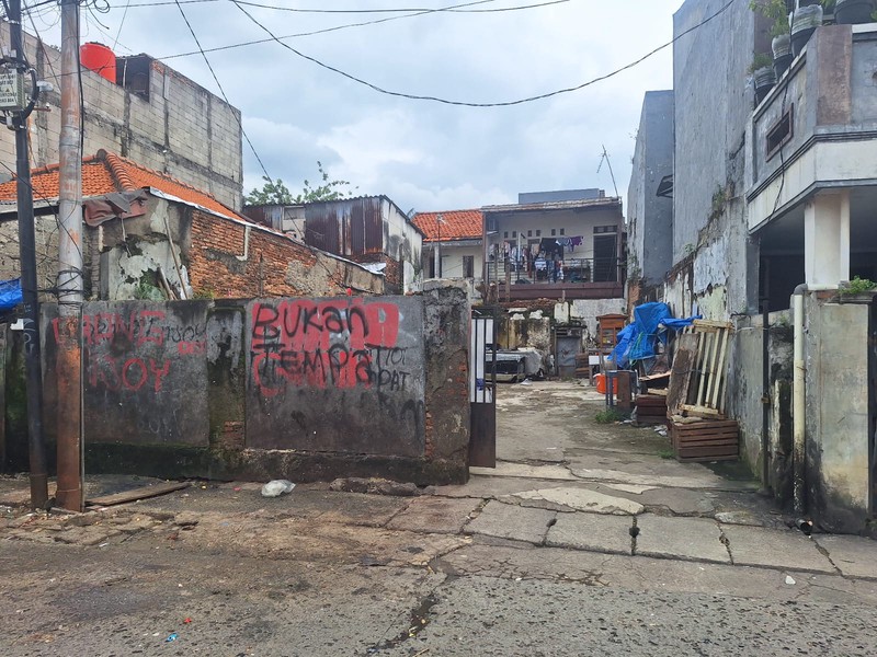 Kavling/ Tanah Luas 123m2 Siap Bangun Cocok untuk Investasi Lokasi Kebon Baru Tebet Jaksel 