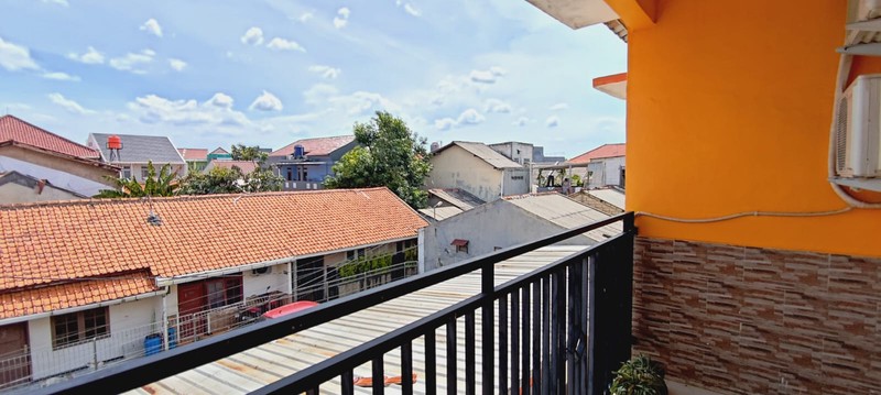 Rumah Kost 2 Lantai 13 Kamar + Kamar Mandi di dalam - Lokasi Ciledug Tangerang