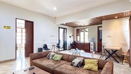 Rumah Dijual/Disewa Lahan Luas 768m2 Lokasi di Loka Indah Kalibata Pancoran Jaksel