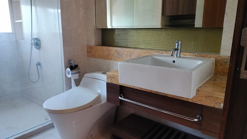 Apartemen Oakwood Mega Kuningan, prime location, 2 bedroom, dekat kedutaan besar China, 5 menit ke MRT station