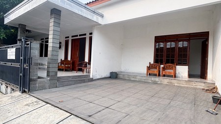 RUMAH ASRI SIAP HUNI DI KOMPLEK BNI JLN SWADARMA, JAKARTA SELATAN