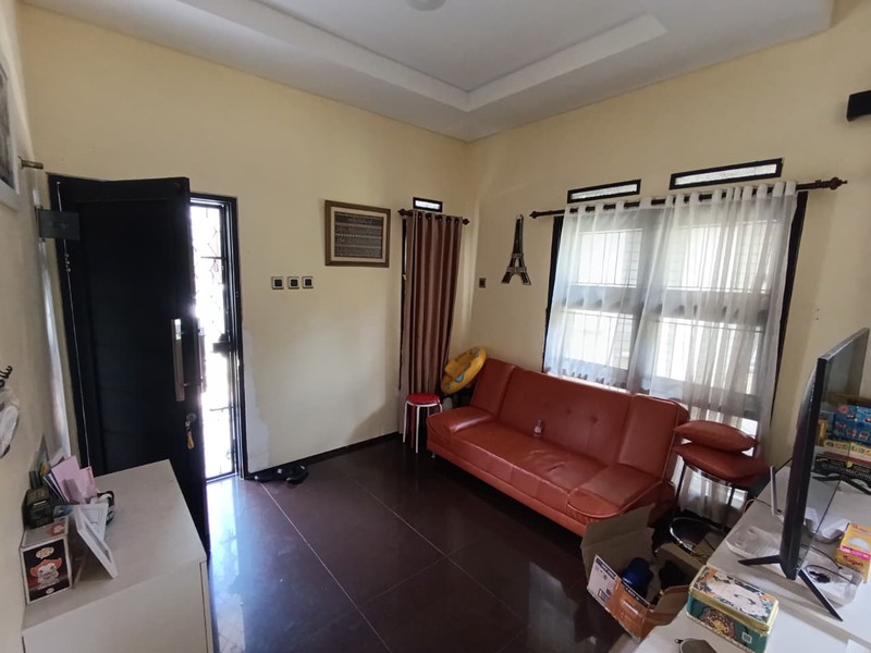 Rumah Modern 2 Lantai di Perumahan Daiichi Antapani - Siap Huni, Lingkungan Tenang