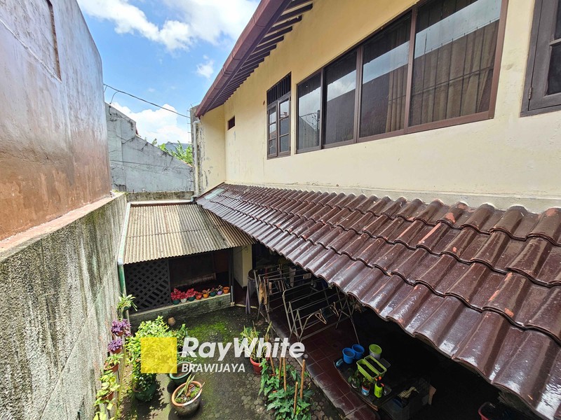 Rumah di jalan Nimun, Kebayoran Lama, Jakarta Selatan, 2 km ke Mal Pondok Indah