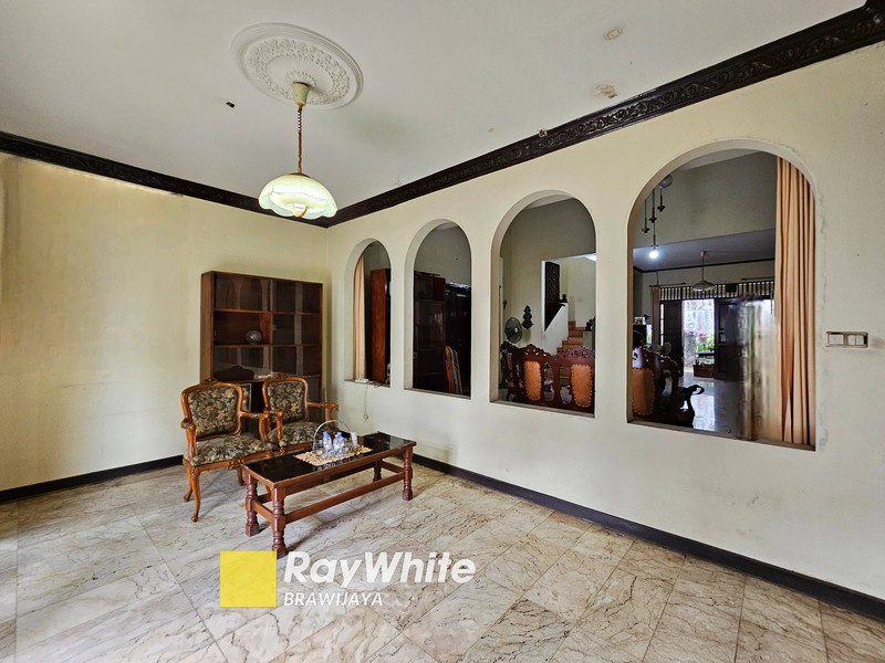 Rumah di jalan Nimun, Kebayoran Lama, Jakarta Selatan, 2 km ke Mal Pondok Indah