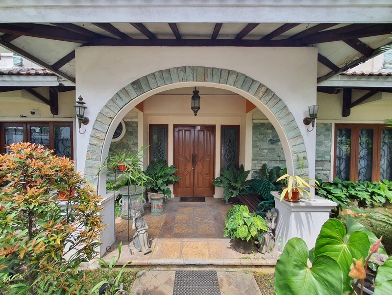 Rumah Dijual di Cilandak Jakarta Selatan | LT 407 | Rumah Besar & Asri