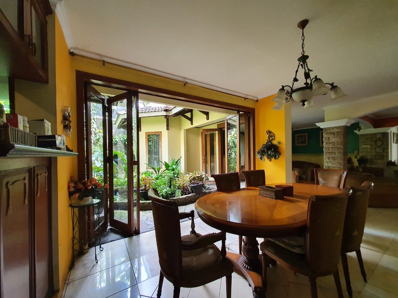 Rumah Dijual di Cilandak Jakarta Selatan | LT 407 | Rumah Besar & Asri