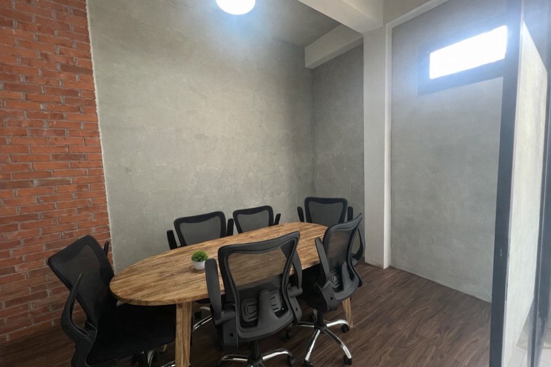 ruang kantor di ampera tb simatupang furnish jakarta selatan 