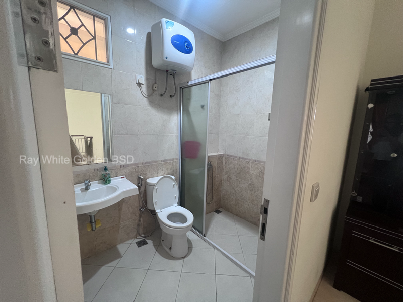 Rumah Strategis di The Green Dekat Akses Toll dan Stasiun Rawa Buntu 