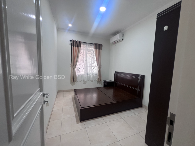 Rumah Strategis di The Green Dekat Akses Toll dan Stasiun Rawa Buntu 