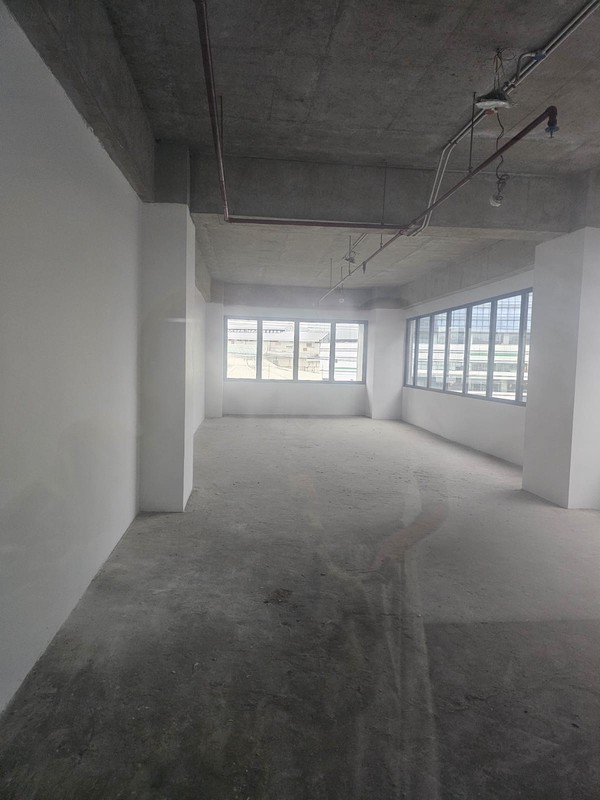 Disewakan 2 Unit Office Spazio Surabaya 