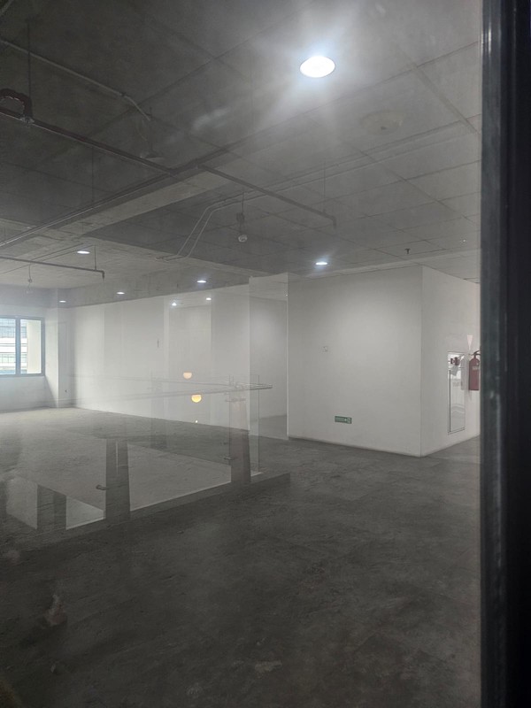 Disewakan 2 Unit Office Spazio Surabaya 