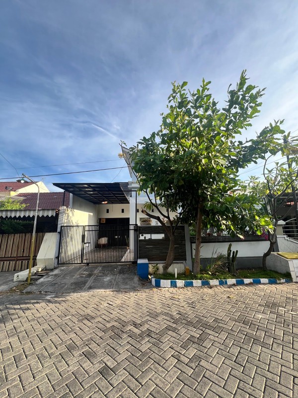Dijual Rumah Hitung Tanah Rungkut Mejoyo Selatan, Surabaya Sangat cocok untuk kos-kosan; dekat UBAYA; lokasi strategis