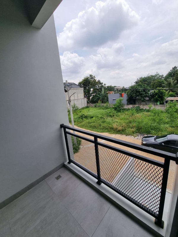 Rumah Minimalis, Bagus, Siap Huni dalam Cluster di Ciater, Tangsel