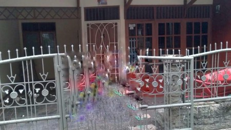 Rumah Bagus Di Komp Perum Kelapa Dua, Jl Sampan Tangerang