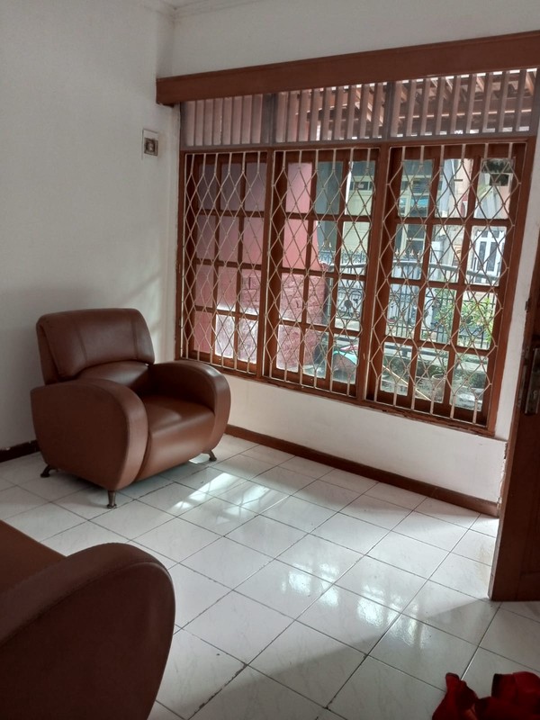 Rumah Bagus Di Komp Perum Kelapa Dua, Jl Sampan Tangerang