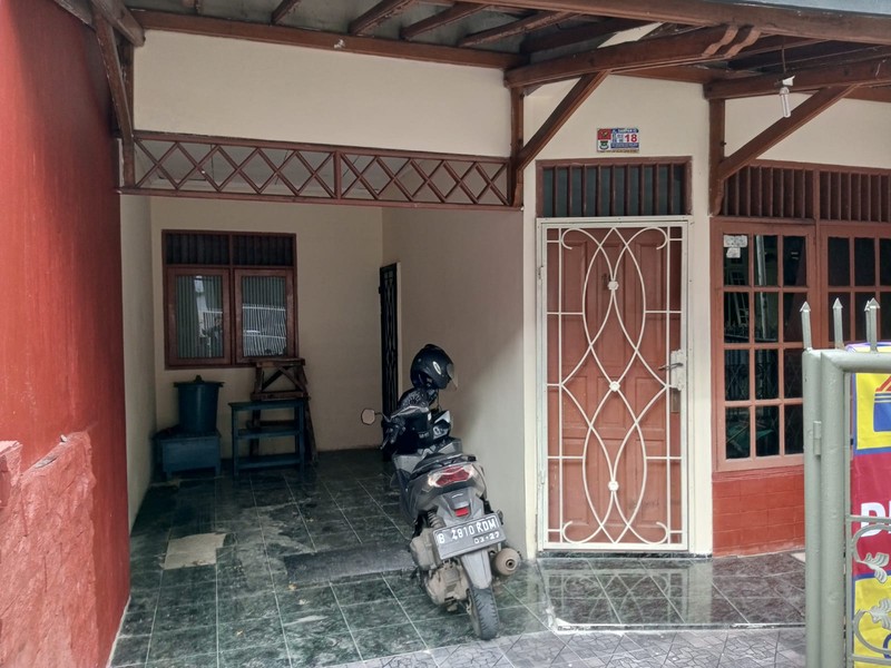 Rumah Bagus Di Komp Perum Kelapa Dua, Jl Sampan Tangerang