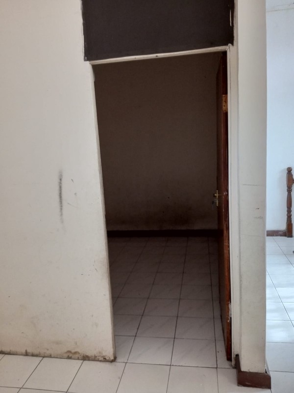 Rumah Bagus Di Komp Perum Kelapa Dua, Jl Sampan Tangerang