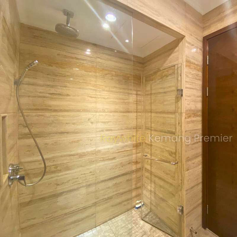 Premium 1-Bedroom Apartment at District 8 Senayan, Connected to ASHTA Mall