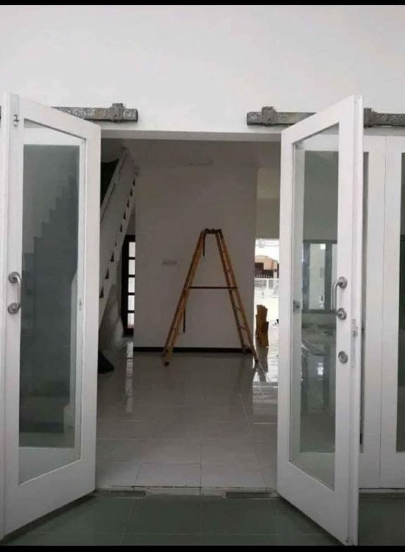 Rumah Surabaya di Perum Nirwana Eksekutif, Wonorejo Rungkut