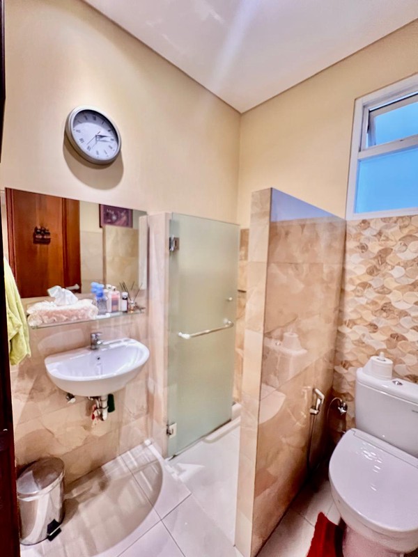 Rumah Bagus Dengan Kolam Renang Di Pondok Indah Jakarta Selatan