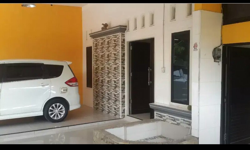 DIJUAL RUMAH KRATON SUPER BLOK KRIAN